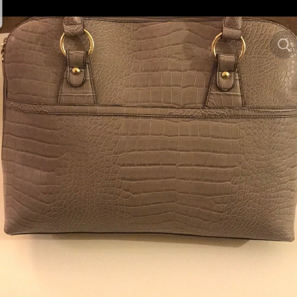 Liz Claiborne Tote Bag - Picture 2 of 4